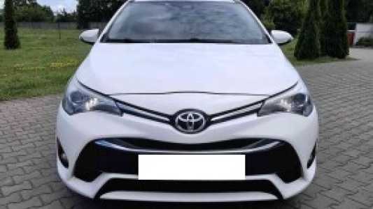 Toyota Avensis III (T270) 2-й рестайлинг, 2017, пробег 209119 км Toyota Avensis III (T270) 2-й рестайлинг, 2017, пробег 209119 км