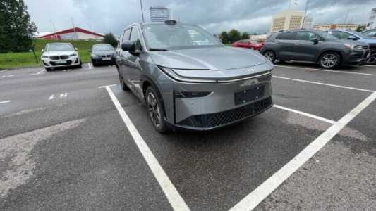 Toyota BZ3X , 2025, пробег 2900 км