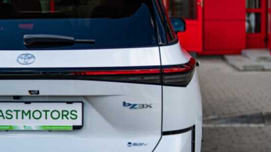 Toyota BZ3X , 2025, пробег 50 км