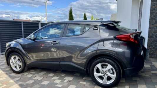 Toyota C-HR I, 2016, пробег 175000 км