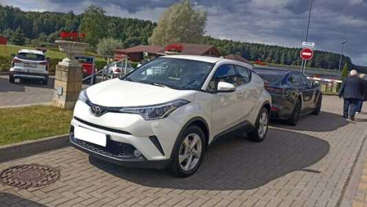 Toyota C-HR I, 2018, пробег 105000 км