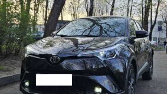 Toyota C-HR I, 2019, пробег 62000 км Toyota C-HR I, 2019, пробег 62000 км