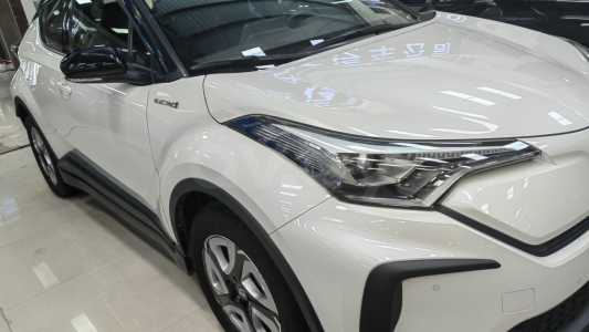 Toyota C-HR I