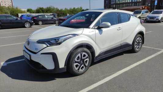 Toyota C-HR I