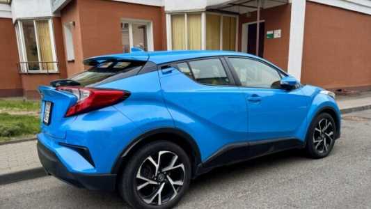 Toyota C-HR I Рестайлинг, 2019, пробег 105000 км Toyota C-HR I Рестайлинг, 2019, пробег 105000 км
