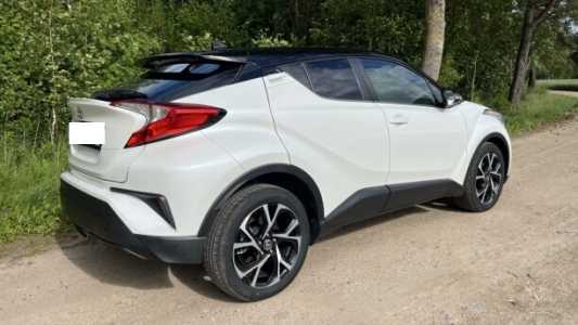 Toyota C-HR I  Рестайлинг, 2019, пробег 64000 км