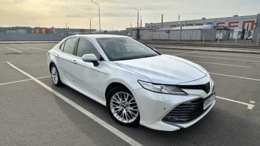 Toyota Camry XV70