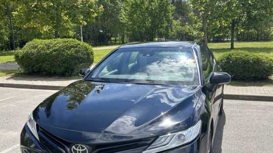 Toyota Camry XV70