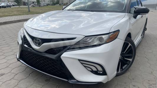 Toyota Camry XV70