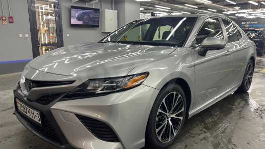 Toyota Camry XV70