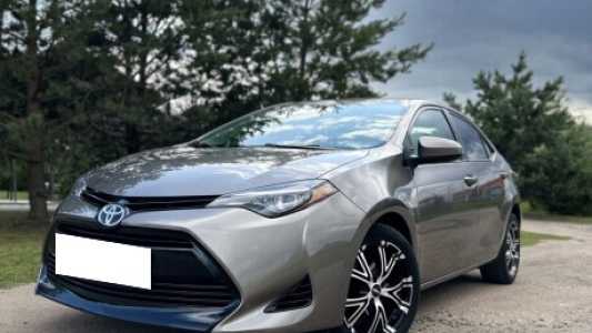 Toyota Corolla XI (E170) Рестайлинг, 2018, пробег 40000 км Toyota Corolla XI (E170) Рестайлинг, 2018, пробег 40000 км