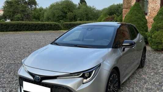 Toyota Corolla XII (E210), 2019, пробег 99000 км Toyota Corolla XII (E210), 2019, пробег 99000 км