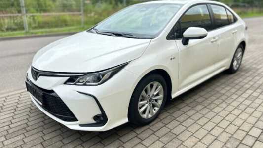 Toyota Corolla XII (E210), 2023, пробег 9570 км