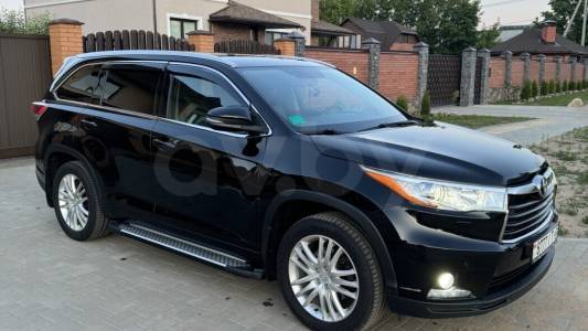 Toyota Highlander III (XU50)