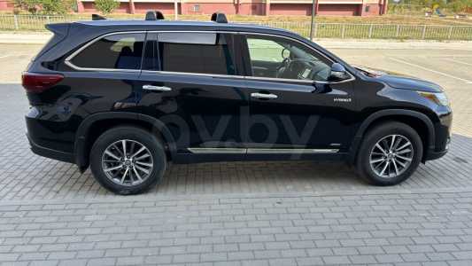 Toyota Highlander III (XU50) Рестайлинг Toyota Highlander III (XU50) Рестайлинг