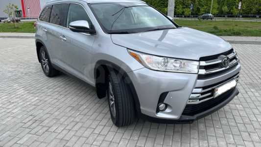 Toyota Highlander III (XU50) Рестайлинг Toyota Highlander III (XU50) Рестайлинг