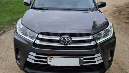 Toyota Highlander III (XU50) Рестайлинг Toyota Highlander III (XU50) Рестайлинг