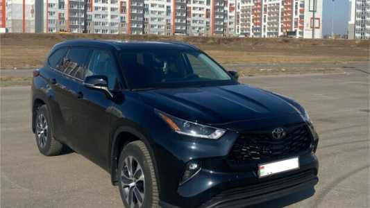 Toyota Highlander IV (XU70), 2021, пробег 31000 км Toyota Highlander IV (XU70), 2021, пробег 31000 км