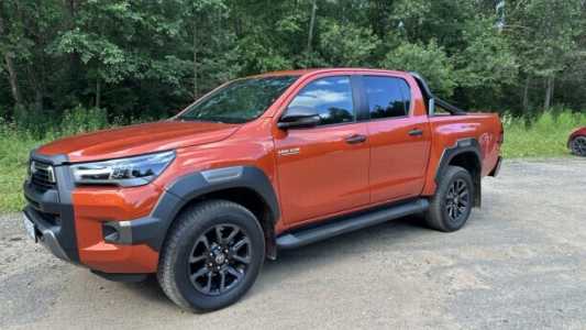 Toyota Hilux VIII (AN120)  Рестайлинг, 2023, пробег 27000 км