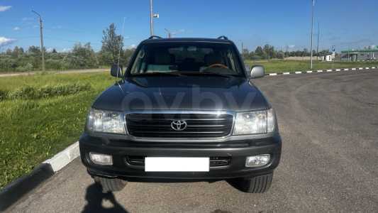 Toyota Land Cruiser J100