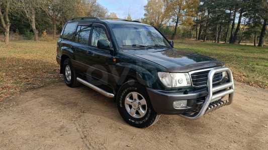 Toyota Land Cruiser J100