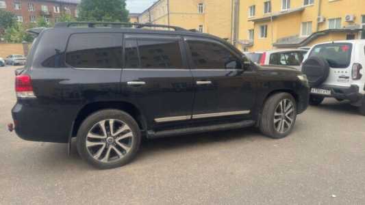 Toyota Land Cruiser J200 2-й рестайлинг, 2015, пробег 140000 км Toyota Land Cruiser J200 2-й рестайлинг, 2015, пробег 140000 км