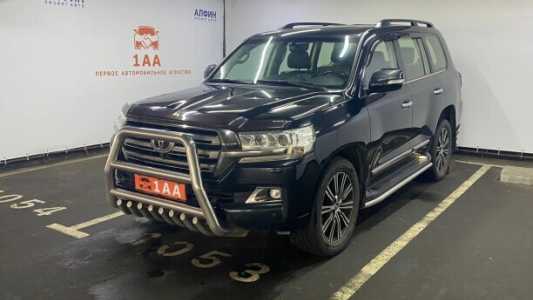 Toyota Land Cruiser J200 2-й рестайлинг, 2015, пробег 291000 км Toyota Land Cruiser J200 2-й рестайлинг, 2015, пробег 291000 км