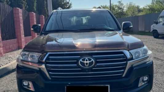Toyota Land Cruiser J200 2-й рестайлинг, 2015, пробег 300000 км Toyota Land Cruiser J200 2-й рестайлинг, 2015, пробег 300000 км