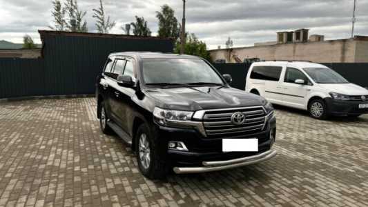 Toyota Land Cruiser J200 2-й рестайлинг, 2015, пробег 380000 км Toyota Land Cruiser J200 2-й рестайлинг, 2015, пробег 380000 км