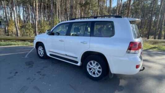Toyota Land Cruiser J200 2-й рестайлинг, 2016, пробег 360000 км Toyota Land Cruiser J200 2-й рестайлинг, 2016, пробег 360000 км