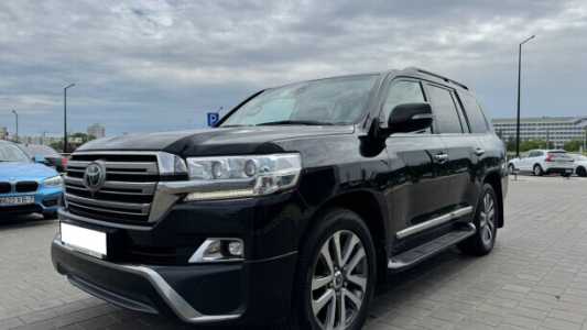 Toyota Land Cruiser J200  2-й рестайлинг, 2017, пробег 257980 км