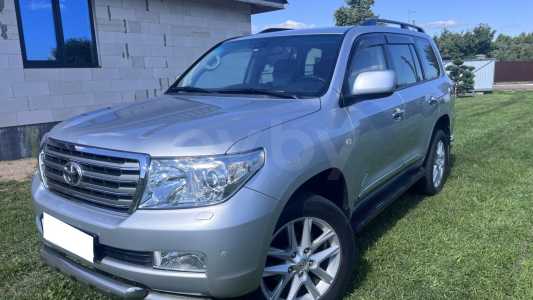 Toyota Land Cruiser J200