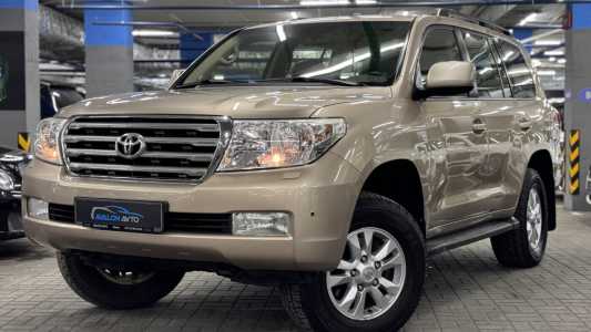 Toyota Land Cruiser J200