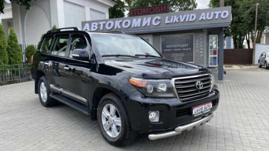 Toyota Land Cruiser J200  Рестайлинг, 2012, пробег 220000 км