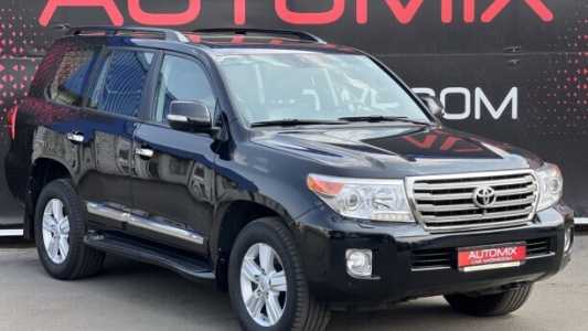 Toyota Land Cruiser J200 Рестайлинг, 2013, пробег 192945 км Toyota Land Cruiser J200 Рестайлинг, 2013, пробег 192945 км
