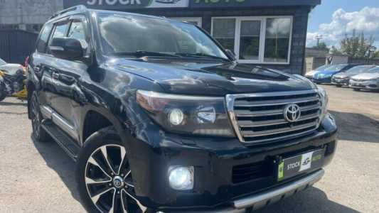 Toyota Land Cruiser J200  Рестайлинг, 2013, пробег 330000 км