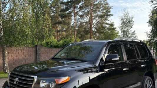 Toyota Land Cruiser J200 Рестайлинг, 2015, пробег 205000 км Toyota Land Cruiser J200 Рестайлинг, 2015, пробег 205000 км
