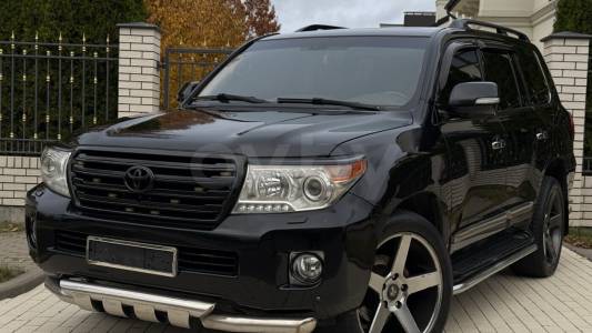 Toyota Land Cruiser J200 Рестайлинг