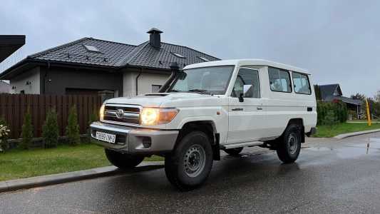 Toyota Land Cruiser J70 Рестайлинг