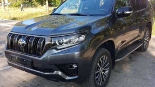 Toyota Land Cruiser Prado J150 3-й рестайлинг, 2022, пробег 1700 км Toyota Land Cruiser Prado J150 3-й рестайлинг, 2022, пробег 1700 км