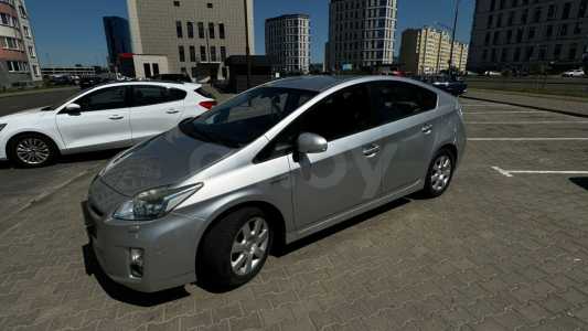 Toyota Prius III (XW30)