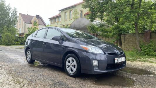 Toyota Prius III (XW30)