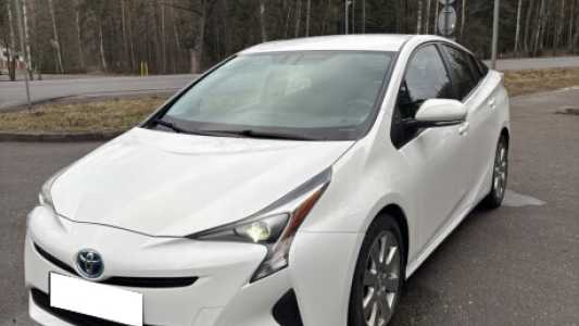 Toyota Prius IV (XW50), 2016, пробег 162976 км Toyota Prius IV (XW50), 2016, пробег 162976 км