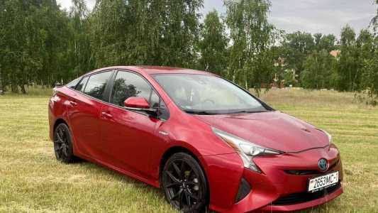 Toyota Prius IV (XW50)