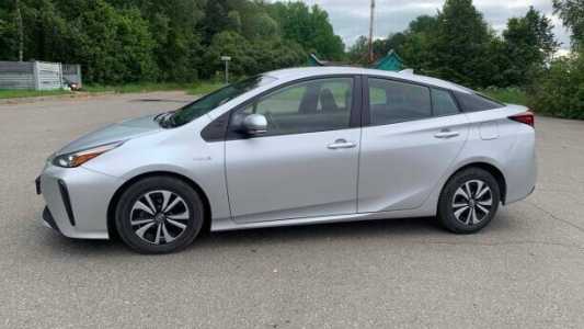 Toyota Prius IV (XW50)  Рестайлинг, 2019, пробег 95000 км