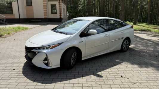 Toyota Prius Prime , 2017, пробег 172000 км