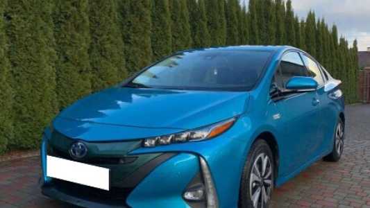 Toyota Prius Prime , 2018, пробег 86000 км Toyota Prius Prime , 2018, пробег 86000 км