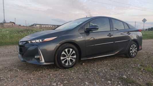 Toyota Prius Prime , 2019, пробег 71000 км Toyota Prius Prime , 2019, пробег 71000 км