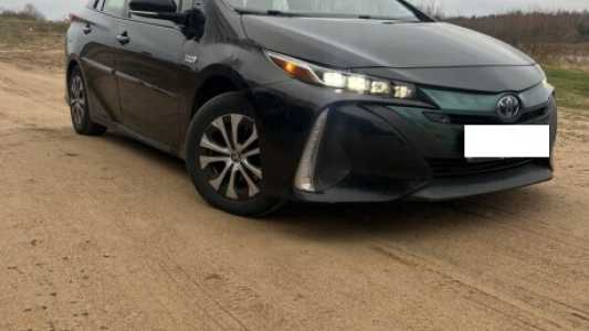 Toyota Prius Prime , 2020, пробег 60000 км Toyota Prius Prime , 2020, пробег 60000 км