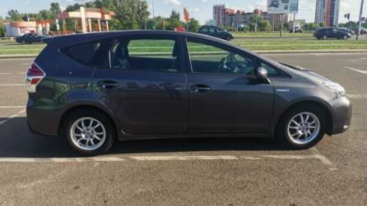 Toyota Prius V(+) ZVW40/41  Рестайлинг, 2014, пробег 140174 км